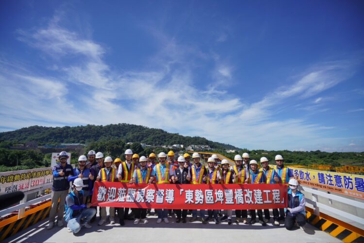 東勢區埤豐橋橋墩基礎工程近完成-建設局長：落實工安，穩健工進！