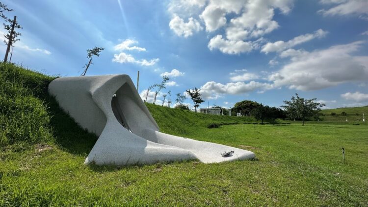 台中中央公園夏日炎炎水泥涵管融化了?！-公共藝術《蕴蘊之湳pipe》超現實亮相