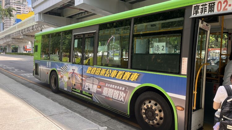 red-bull-showrun-taichung在台中　市府邀民眾搭彩繪列車看賽車