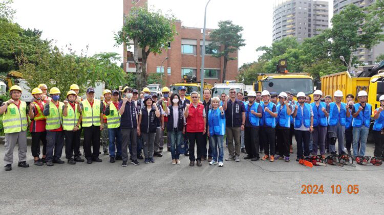 中市府跨局處馳援南北救災-盧市長：同島一命齊心協力-、中央地方合作救援