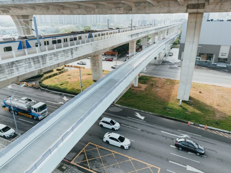 串聯綠空廊道最後一哩路！潭子區環中東路自行車跨橋開放使用