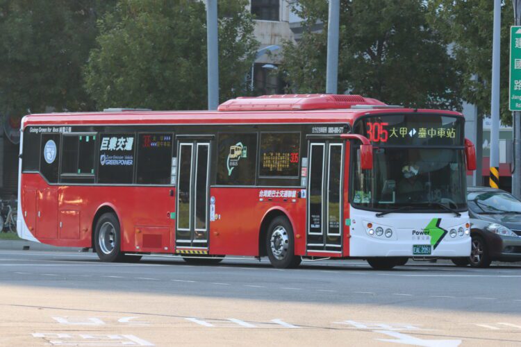 守護道路與行車安全!-台中市區客運車輛全面安裝adas