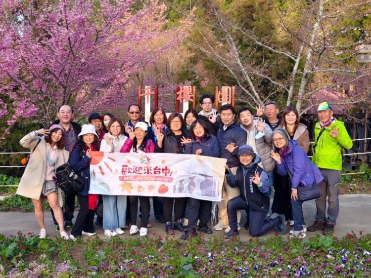 賞櫻、泡湯、踏青走步道！春季旅遊首選中台灣山林秘境