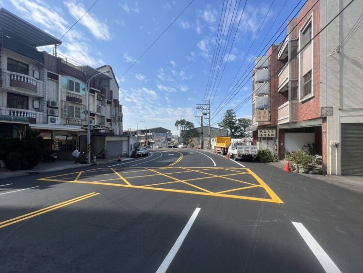 大甲重要道路煥新升級！-中市府投入500萬完成甲后路五段、開元路燙平工程